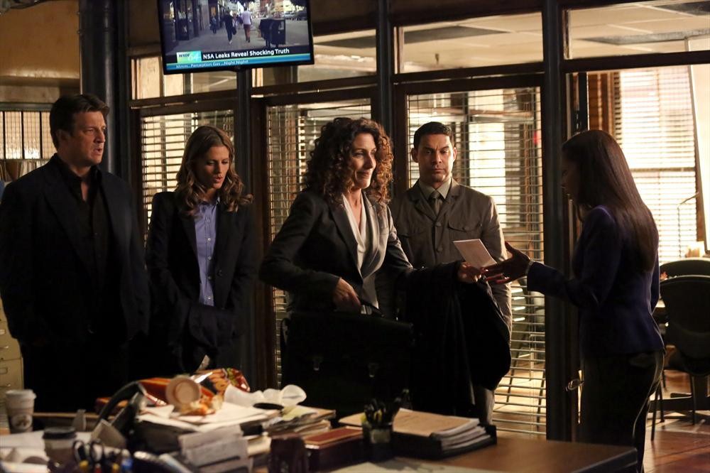 Still of Jon Huertas, Lisa Edelstein, Nathan Fillion, Penny Johnson Jerald and Stana Katic in Kastlas (2009)