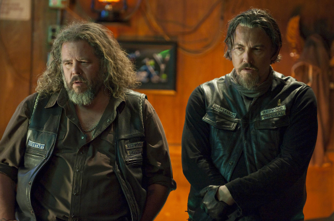 Still of Tommy Flanagan and Mark Boone in Sons of Anarchy (2008)