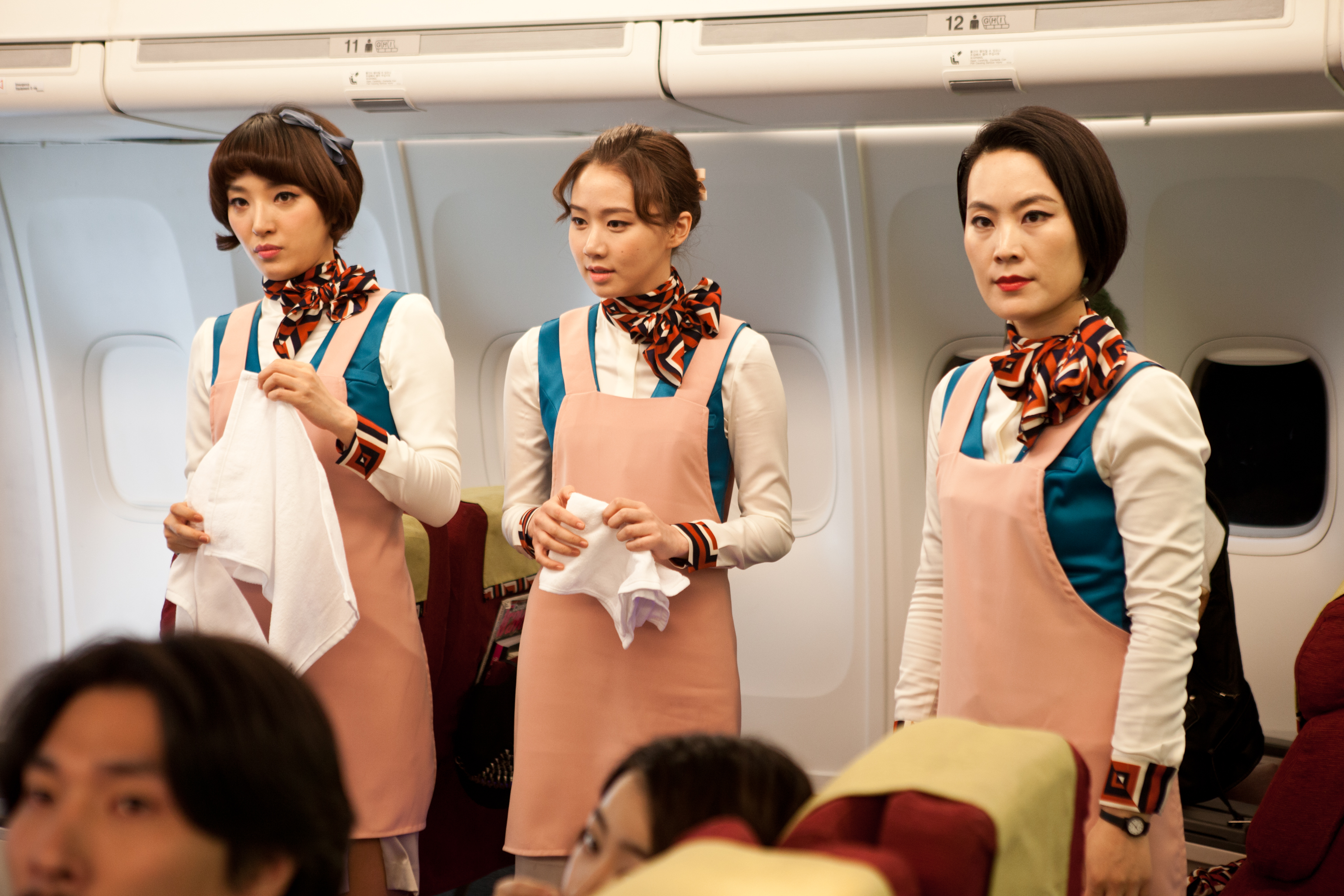 Still of Jae-hwa Kim, Ko Sung-Hee and Ye-Rang Kim in Rol-lu-ko-seu-tu (2013)