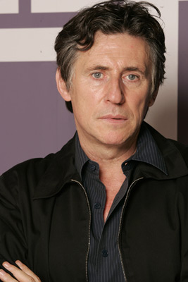 Gabriel Byrne at event of Wah-Wah (2005)