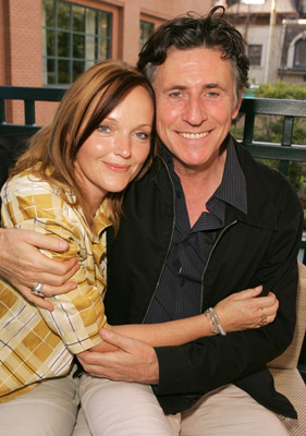 Gabriel Byrne and Miranda Richardson