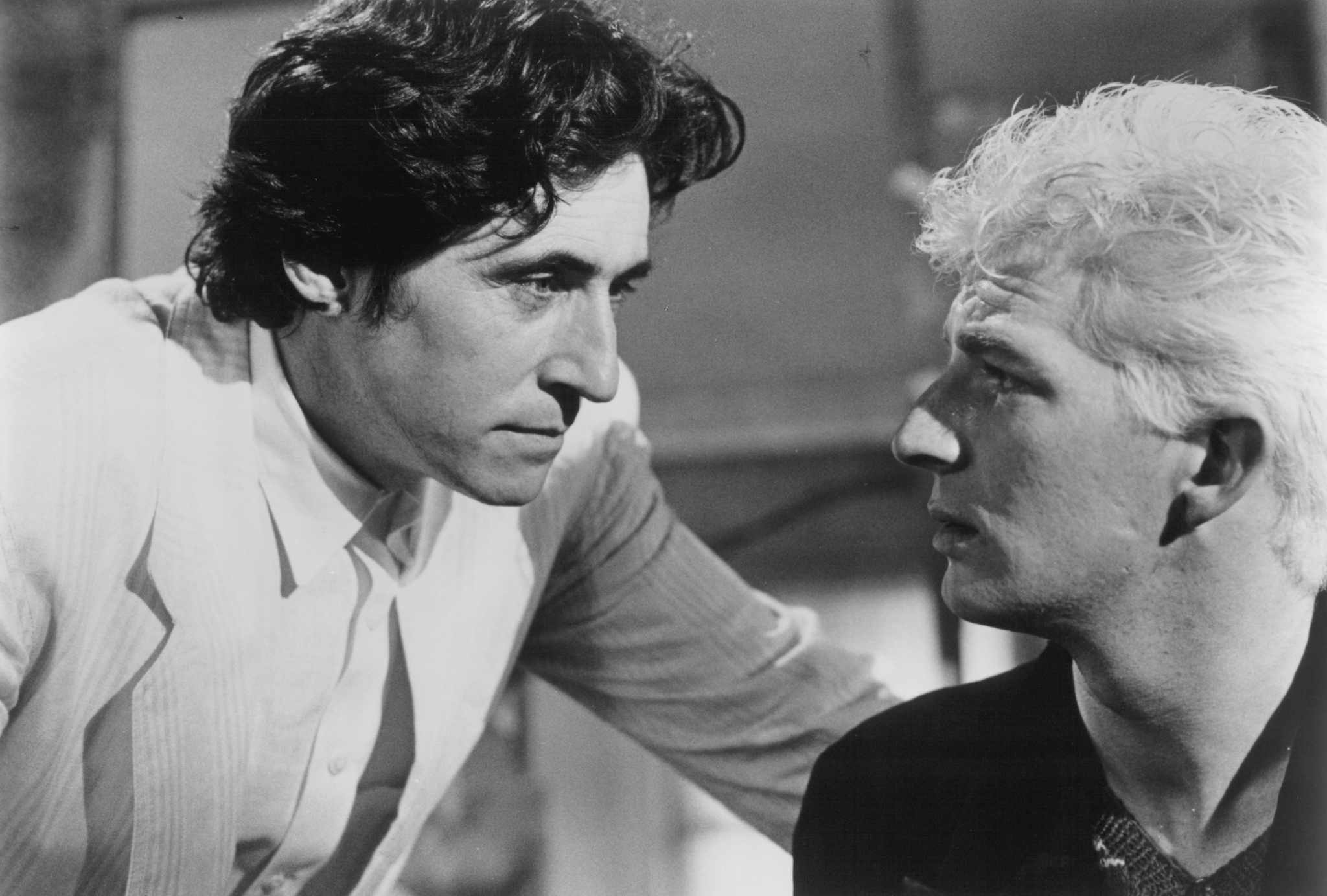 Still of Gabriel Byrne in The Courier (1988)