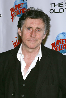 Gabriel Byrne