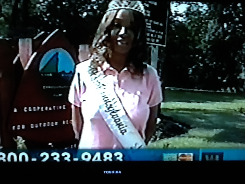 Ms.Pennsylvania 2004 Maria Frisby doing a PSA on WITF Television in Central Pennsylvania in 2004.
