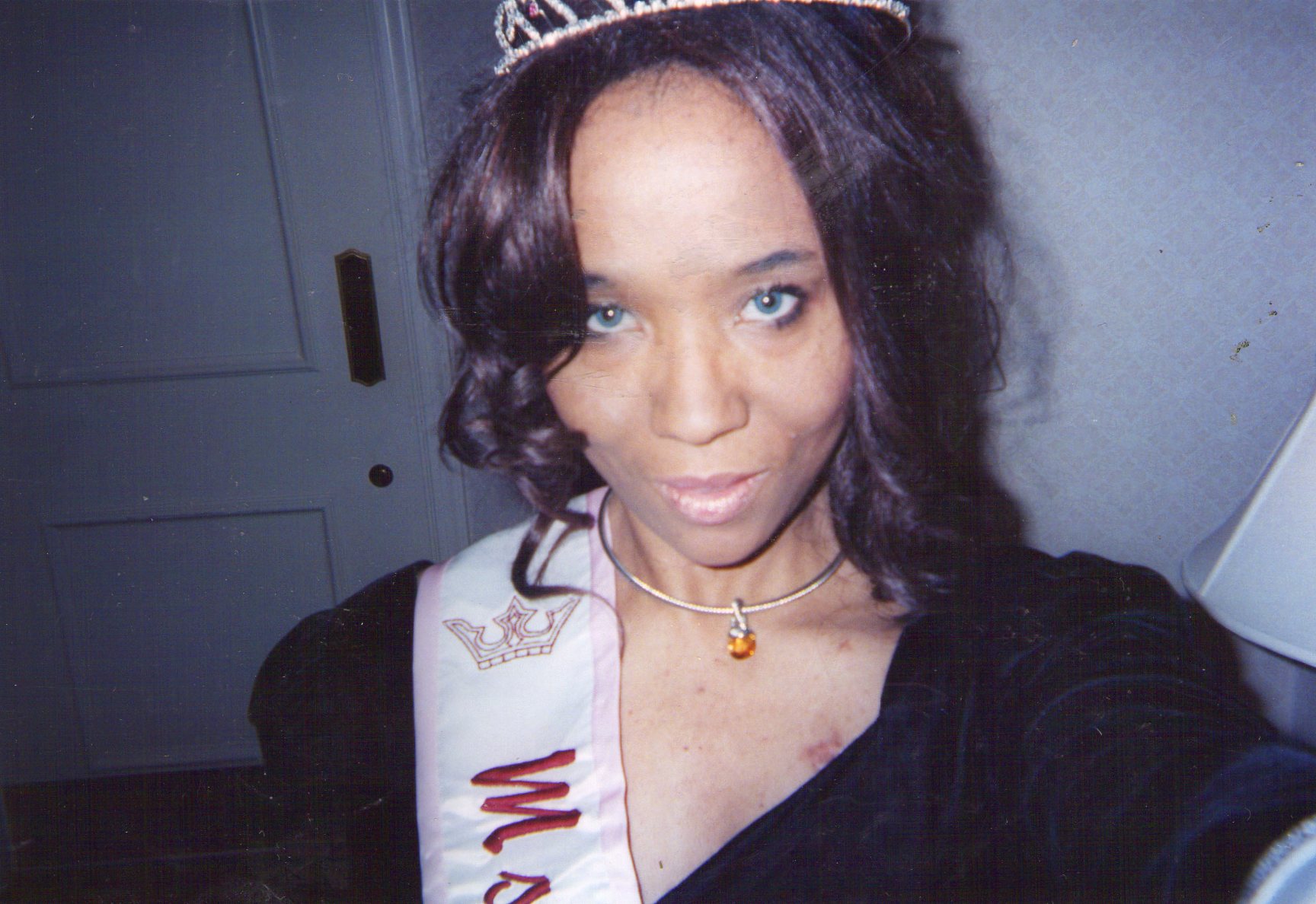 Ms. Pennsylvania 2004 Maria Frisby was a special guest and wore a $1000 necklace that was auctioned off at a Chocolate Ball for charity.