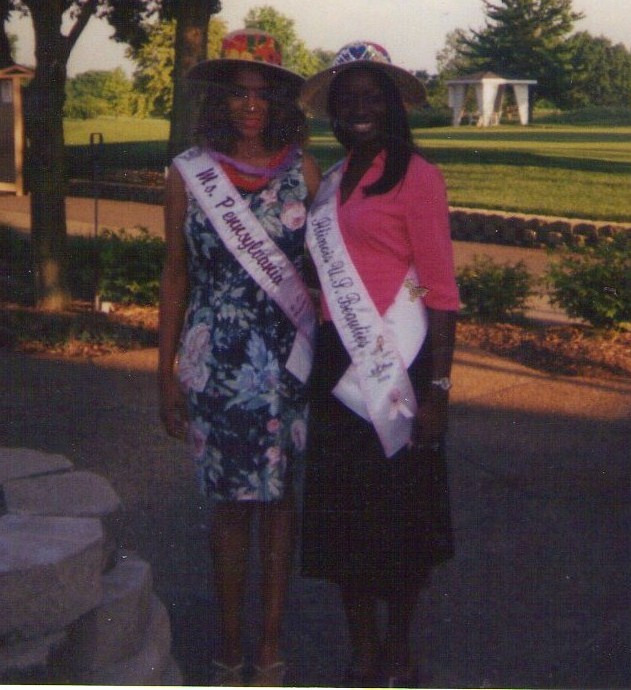 Ms. Pennsylvania 2004 Maria Frisby and Ms. Illinois 2004 Wilma Terry at the 2004 United States All World Beauties Pageant in Bloomingdale, Illinois.