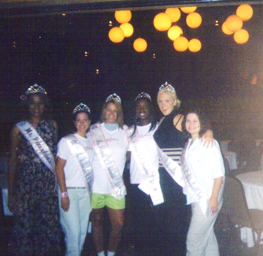 Ms. Pennsylvania 2004 Maria Frisby, Ms. Minnesota 2004, Ms. Illinois 2004 Wilma Terry, Ms. Wisconsin 2004 Tiffany, and other state queens at the 2004 United States All World Beauties National Pageant in Bloomingdale, Illinois.