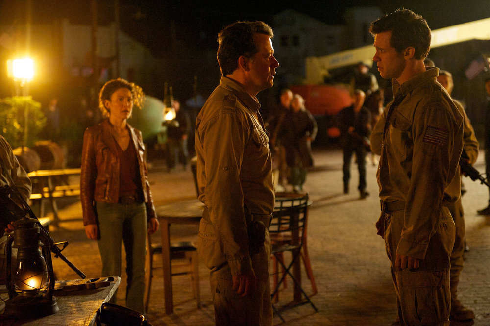 Still of Reiko Aylesworth, Steven Culp and Edward Truman in Revolution (2012)