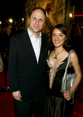 Bob Berney and Keisha Castle-Hughes at event of The Last Samurai (2003)