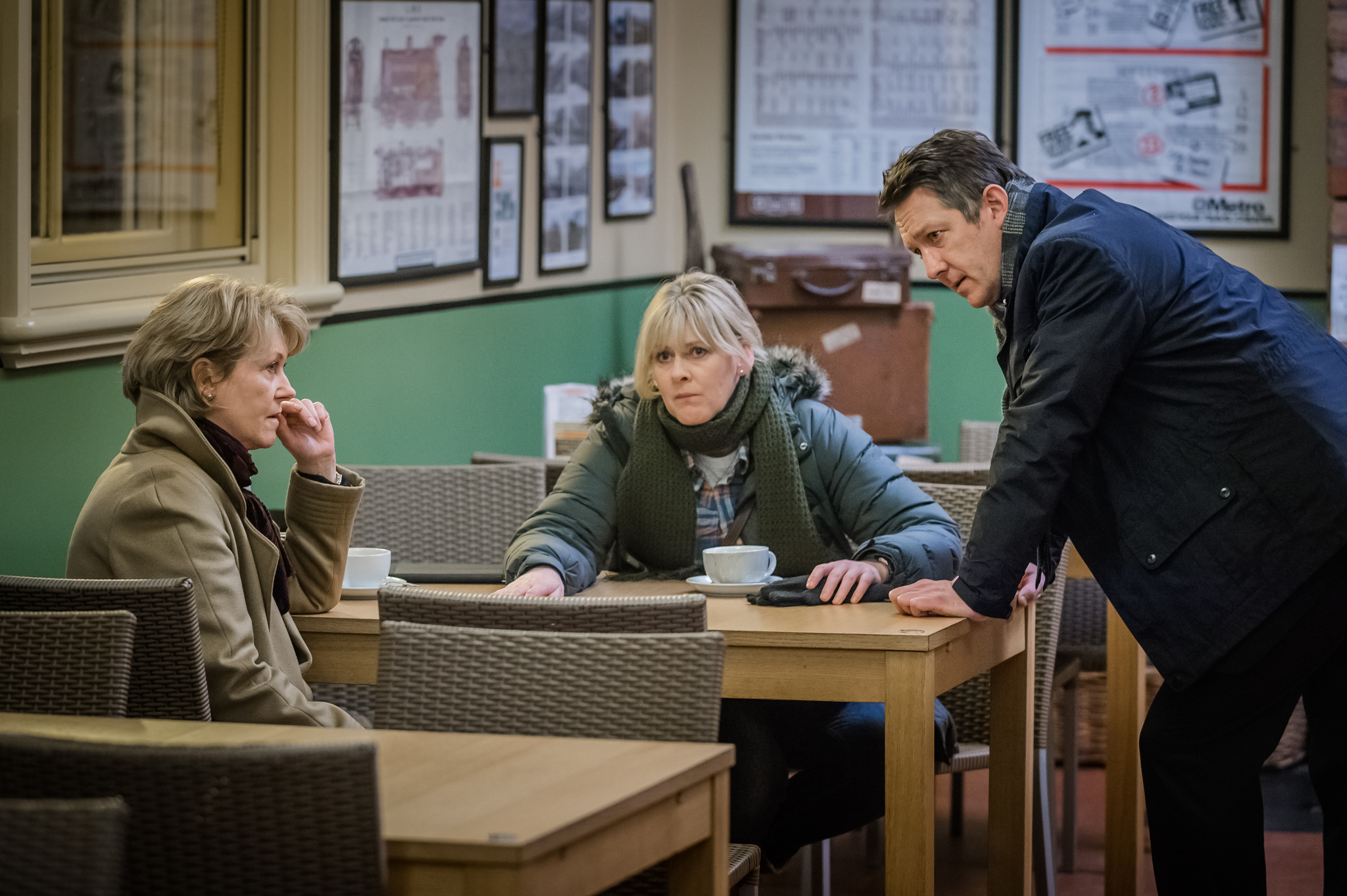 Still of Jill Baker, Sarah Lancashire and Alan McKenna in Happy Valley (2014)