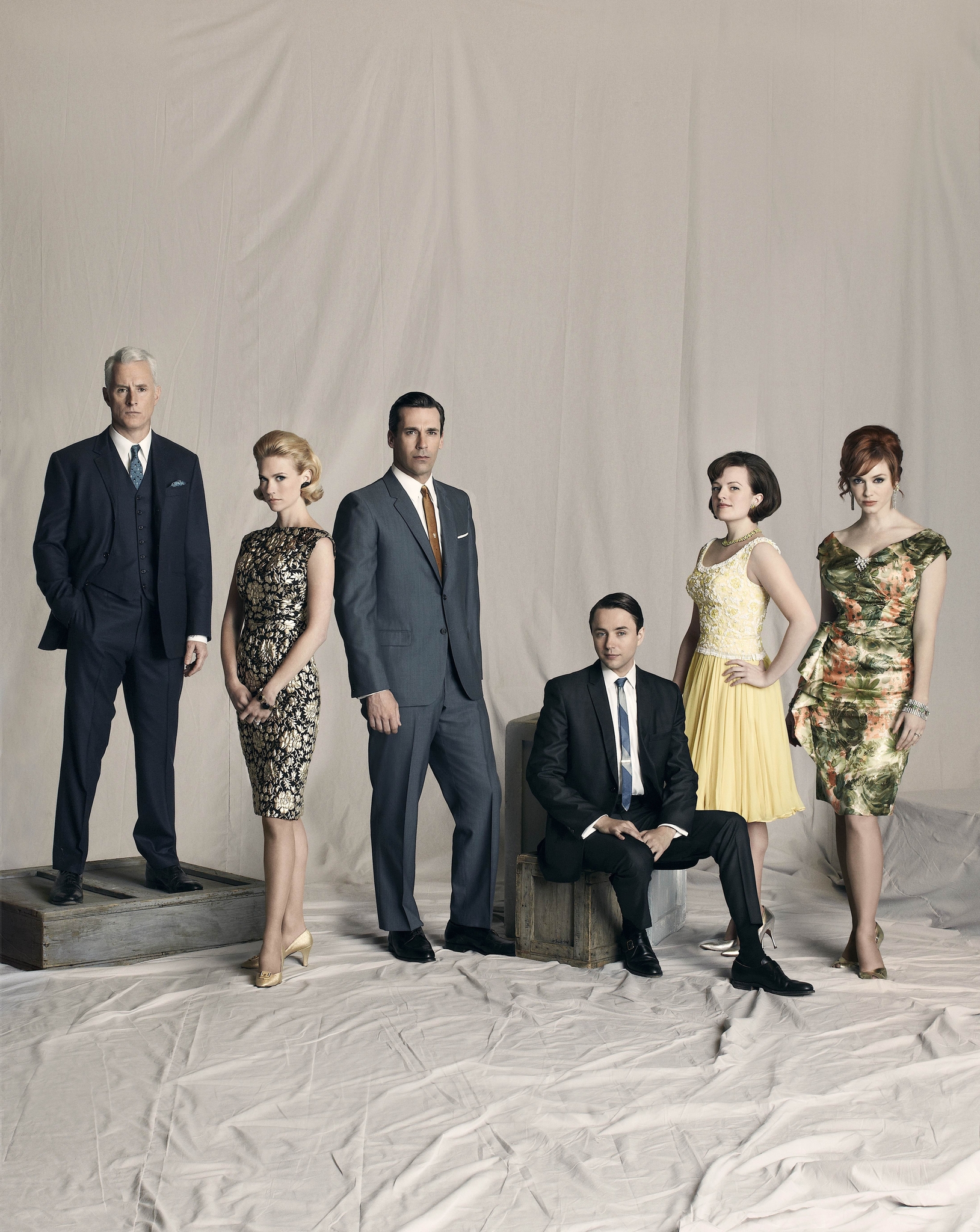 Still of January Jones, Elisabeth Moss, Jon Hamm, Christina Hendricks, Vincent Kartheiser and John Slattery in MAD MEN. Reklamos vilkai (2007)