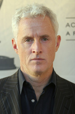 John Slattery at event of MAD MEN. Reklamos vilkai (2007)