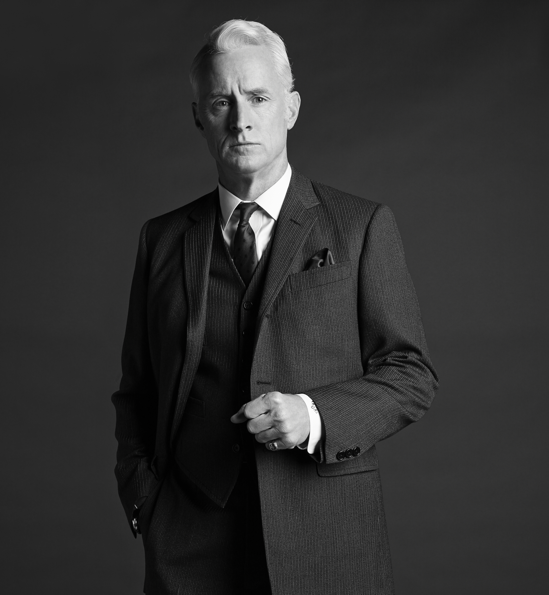 Still of John Slattery in MAD MEN. Reklamos vilkai (2007)