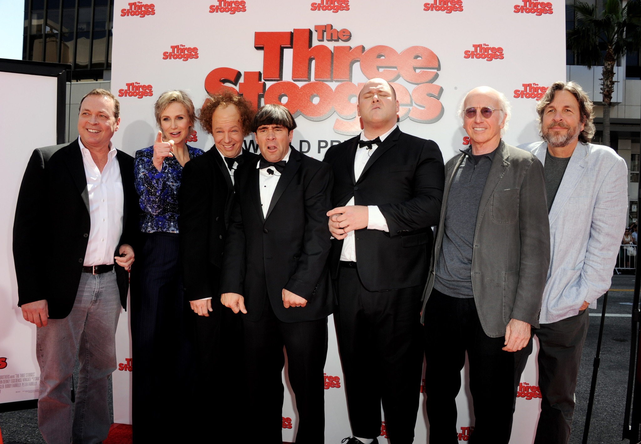 Sean Hayes, Larry David, Chris Diamantopoulos, Bobby Farrelly, Peter Farrelly, Jane Lynch and Will Sasso at event of Trys veplos (2012)