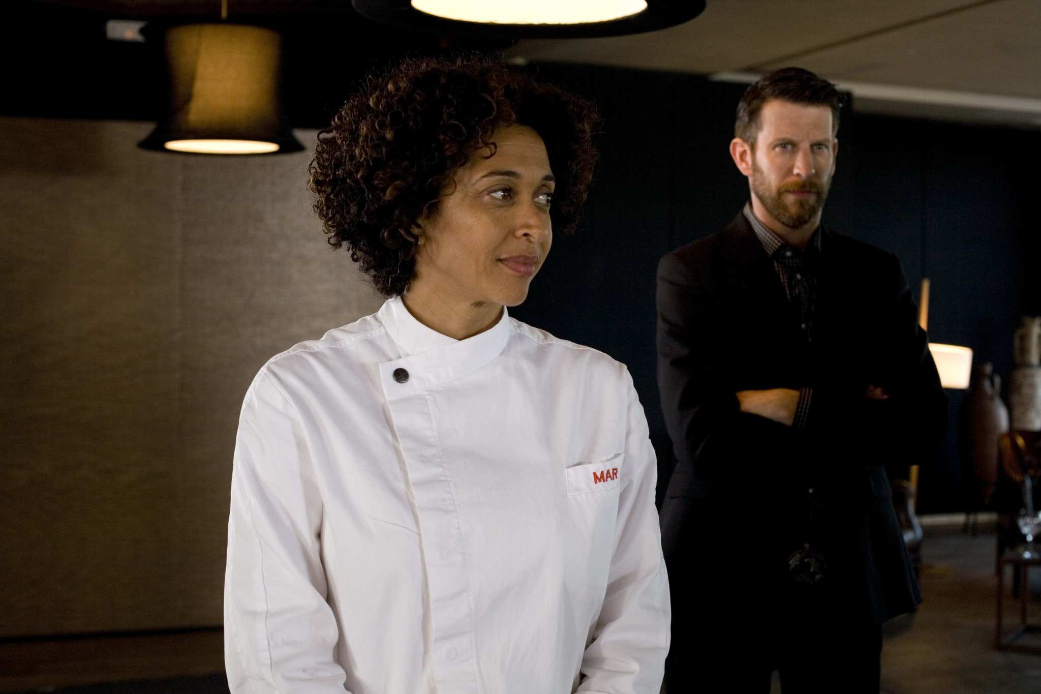 Still of Vicenta N'Dongo and Andrew Tarbet in Menú degustació (2013)