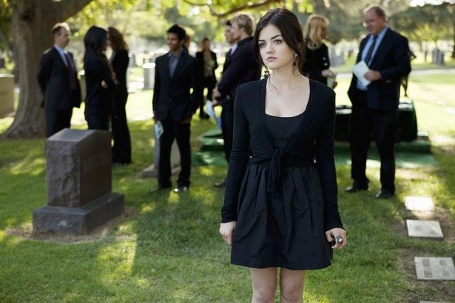 Still of Lucy Hale in Jaunosios melages (2010)