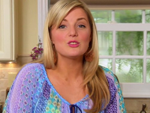 Still of Damaris Phillips in Southern at Heart (2013)