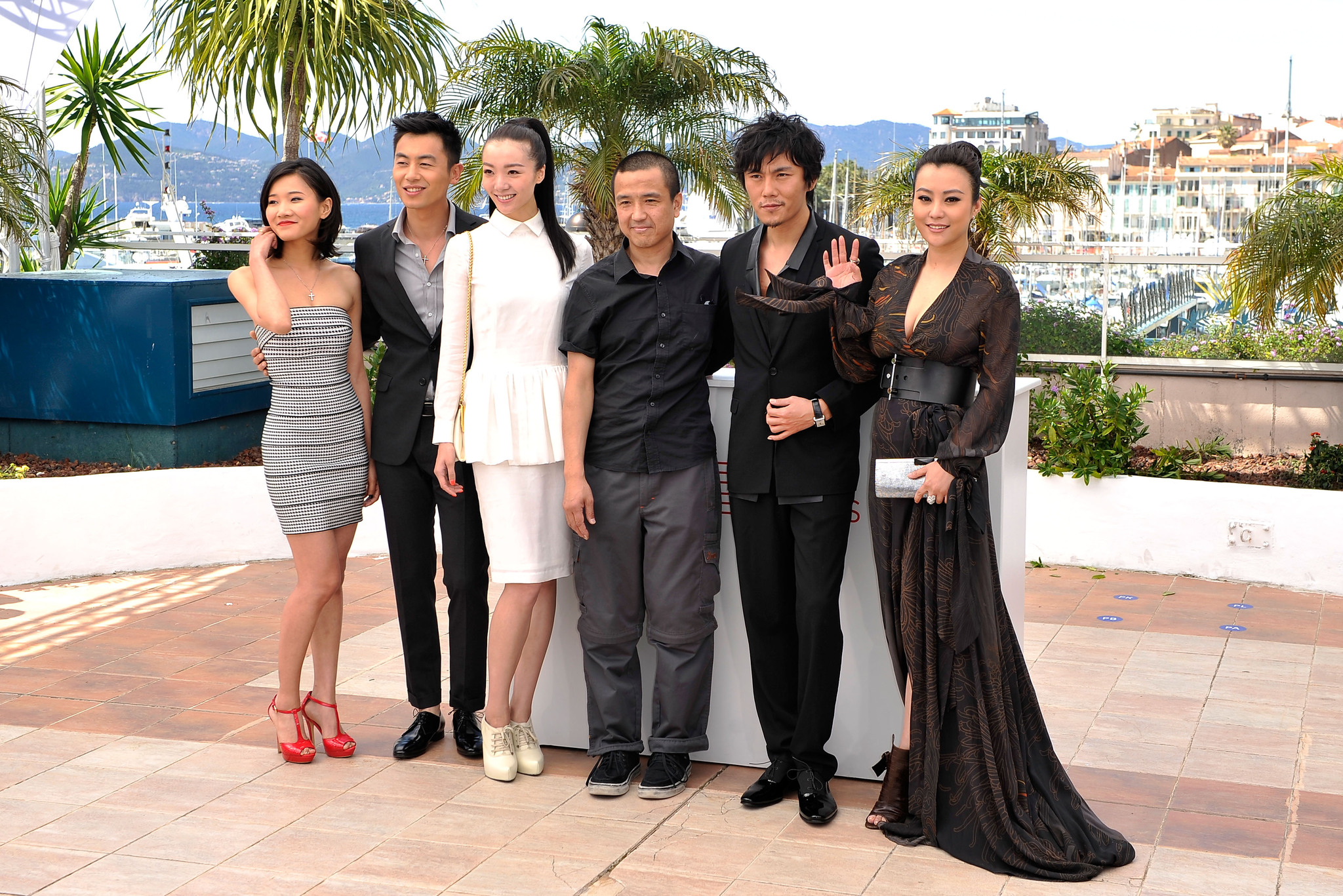 Ye Lou, Lei Hao, Hao Qin, Yawen Zhu, Xi Qi and Fangyuan Chang at event of Fu cheng mi shi (2012)