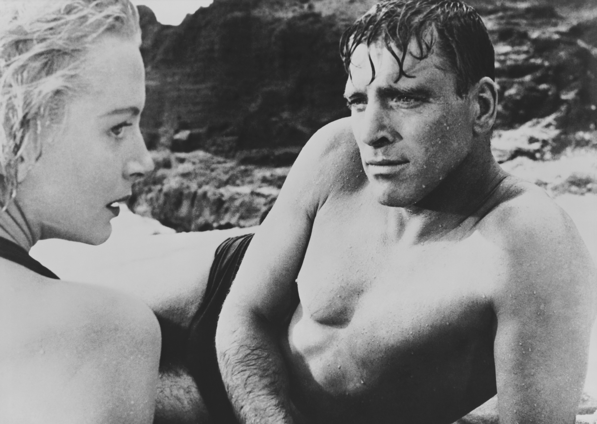 Still of Deborah Kerr and Burt Lancaster in From Here to Eternity (1953)