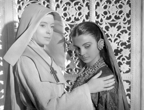 Still of Deborah Kerr and Jean Simmons in Black Narcissus (1947)