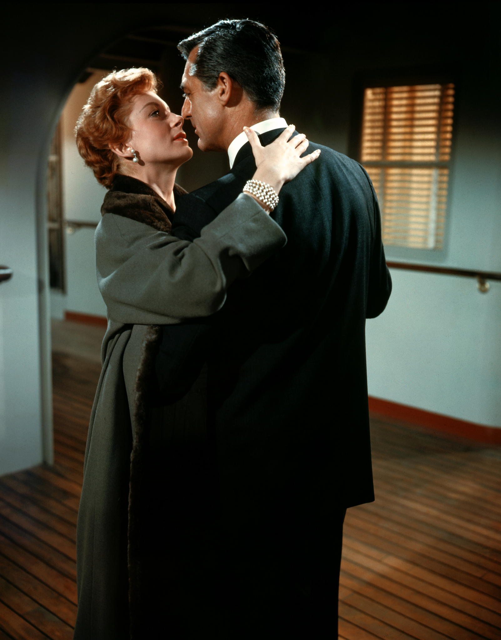 Still of Cary Grant and Deborah Kerr in An Affair to Remember (1957)