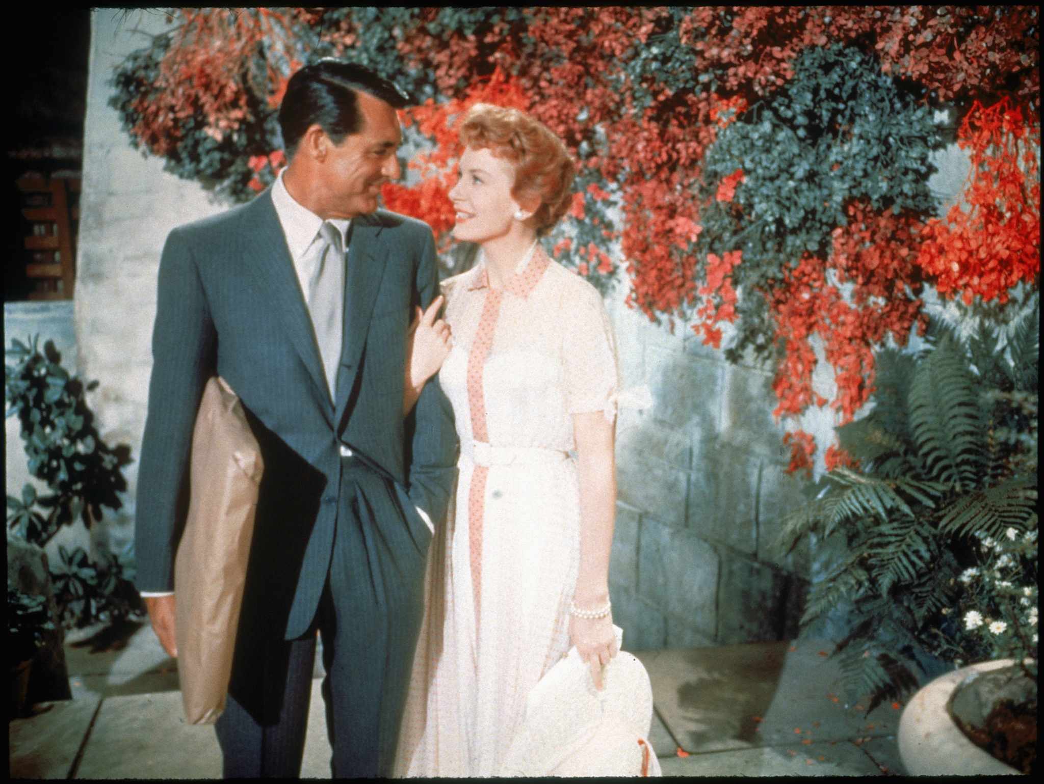 Still of Cary Grant and Deborah Kerr in An Affair to Remember (1957)