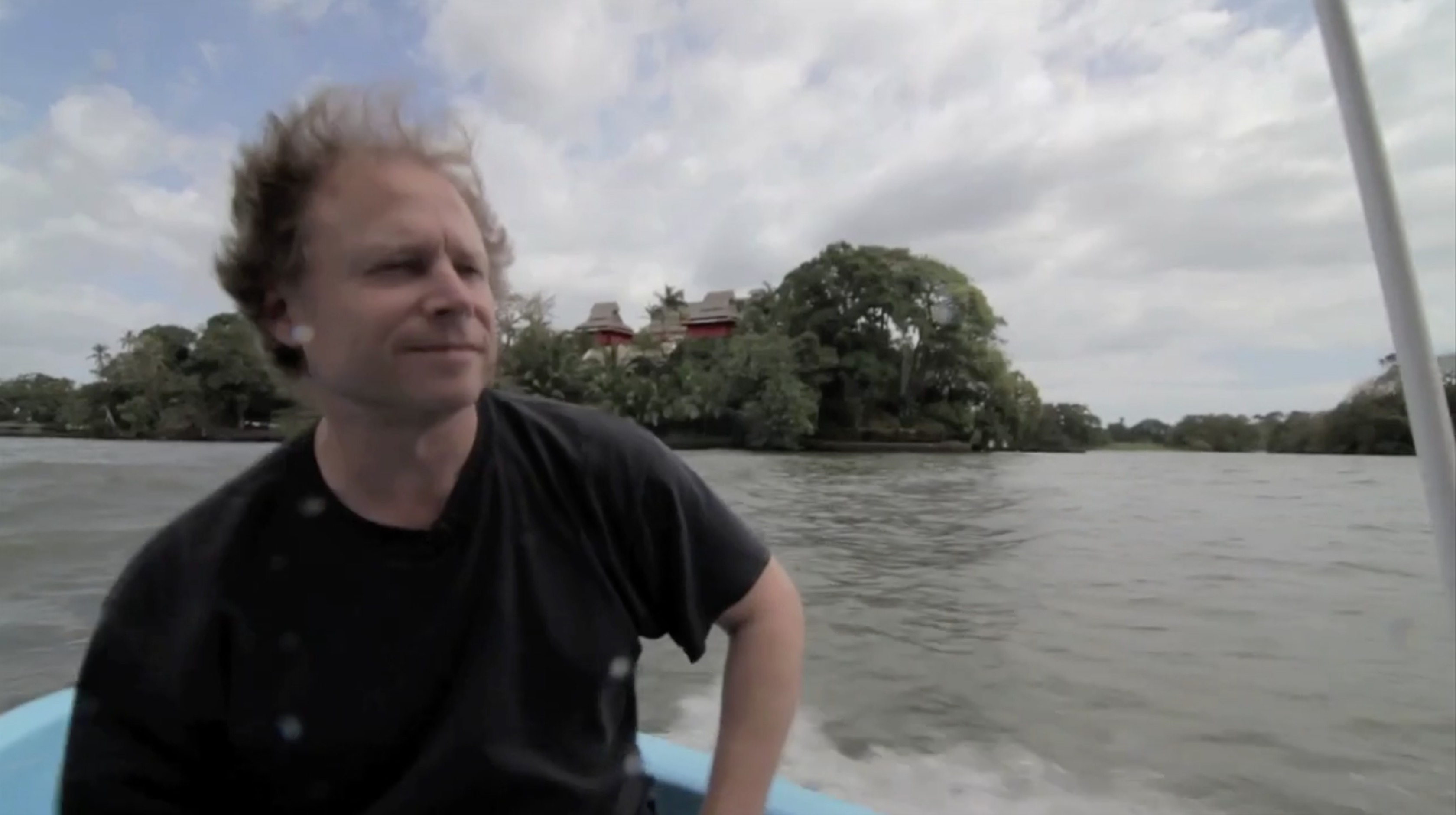 Awesome hair on this Central American lake. Awesome hair.
