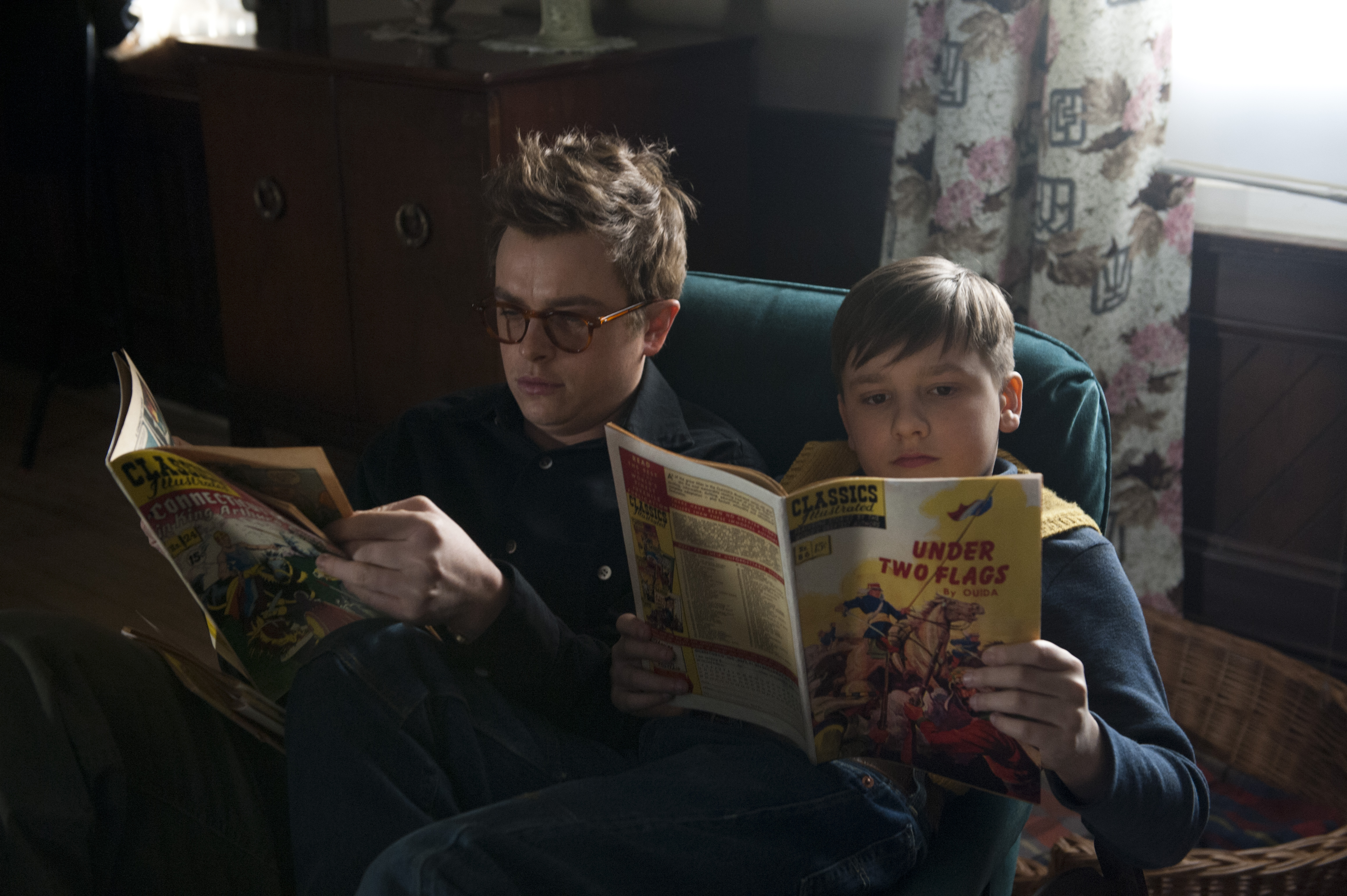 Dane DeHaan and Kasey Lea recreate the iconic LIFE photo of James Dean & Cousin Markie in the Movie LIFE.