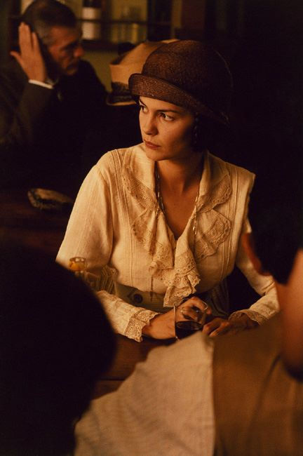 Still of Audrey Tautou in Un long dimanche de fiançailles (2004)