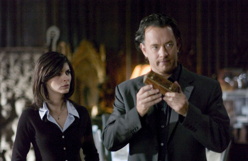 Still of Tom Hanks and Audrey Tautou in The Da Vinci Code (2006)