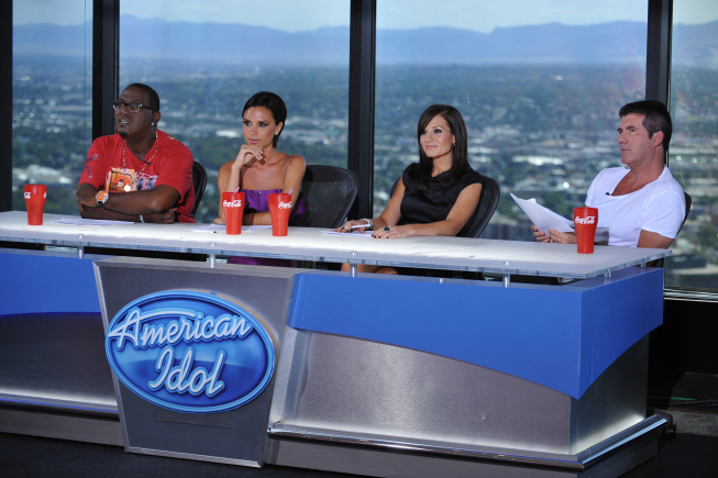 Still of Victoria Beckham, Simon Cowell, Randy Jackson and Kara DioGuardi in American Idol: The Search for a Superstar (2002)