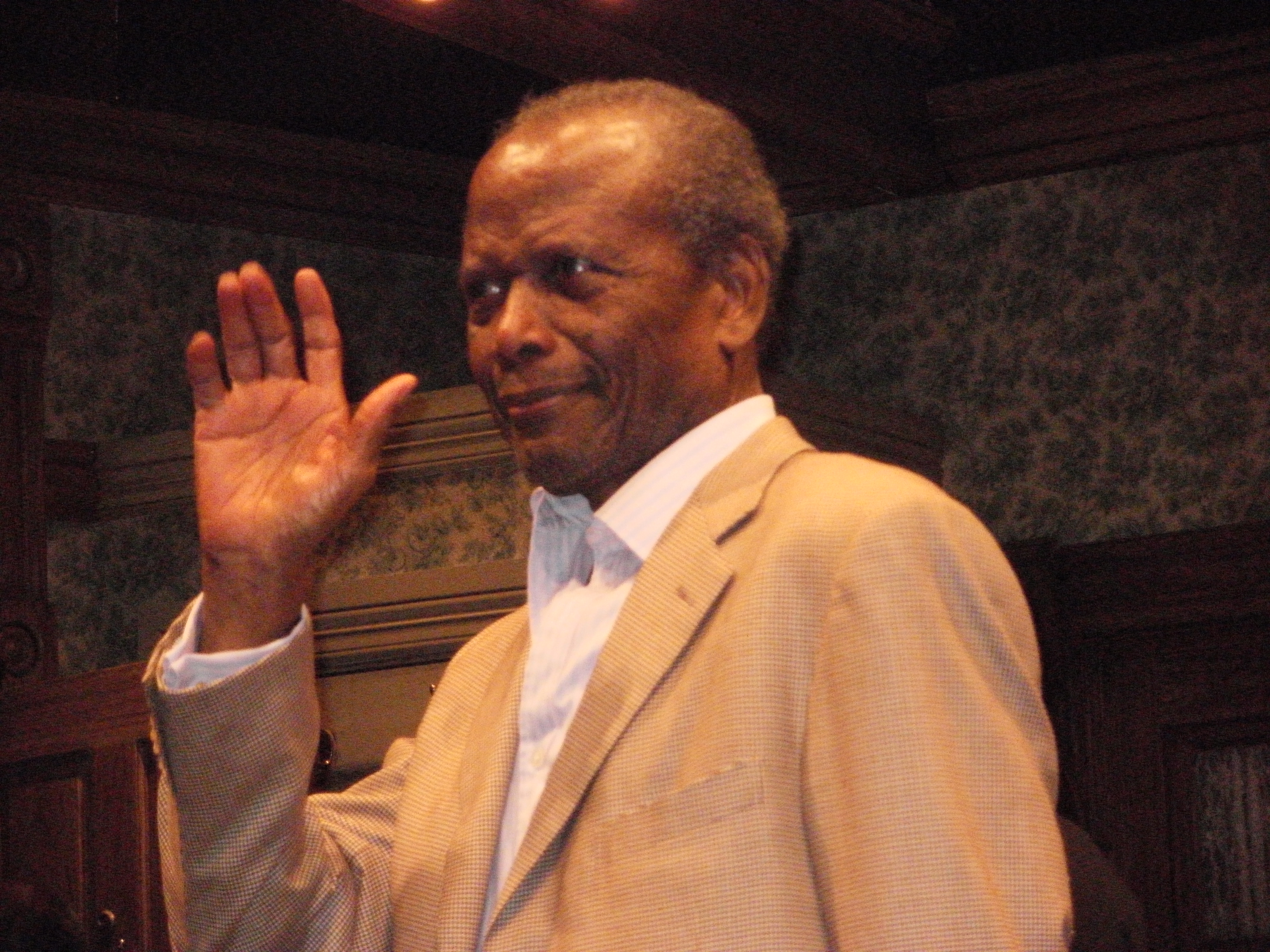 My hero Mr. Sydney Poitier at his first appearance in the audience of 