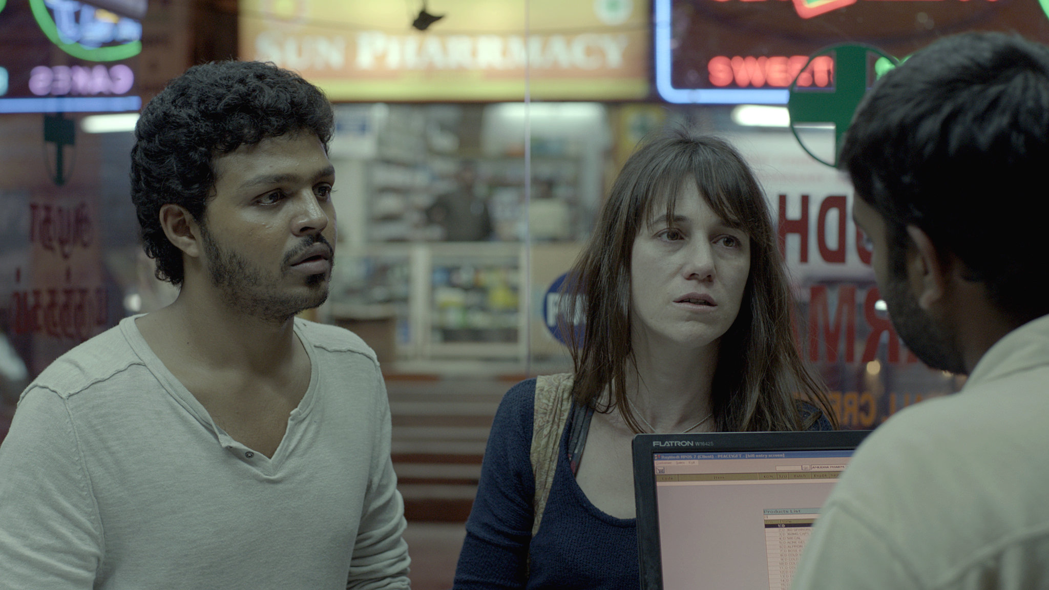 Still of Charlotte Gainsbourg and Laguparan in Son épouse (2014)