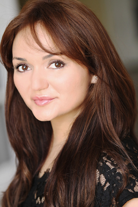 Sahar Nikakhtar