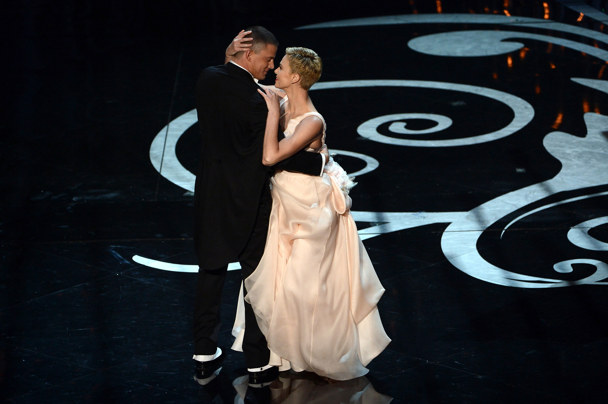 Charlize Theron and Channing Tatum at event of The Oscars (2013)