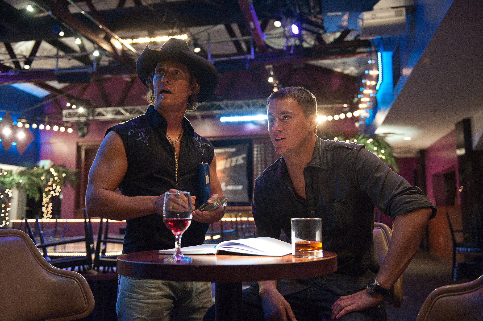 Still of Matthew McConaughey and Channing Tatum in Magiskasis Maikas (2012)