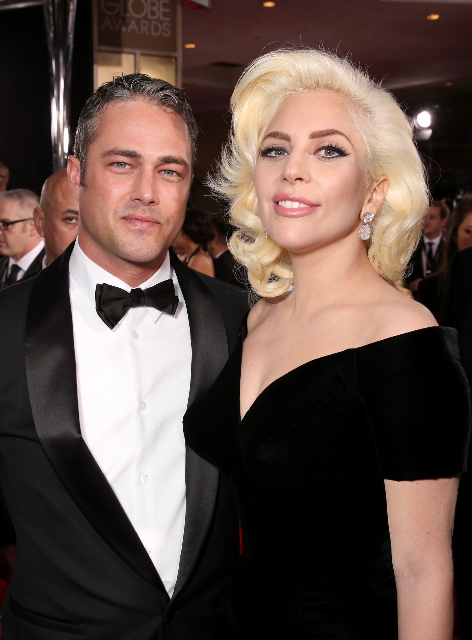 Taylor Kinney and Lady Gaga at event of 73rd Golden Globe Awards (2016)