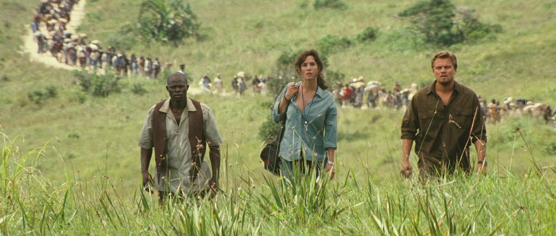 Still of Jennifer Connelly, Leonardo DiCaprio and Djimon Hounsou in Kruvinas deimantas (2006)