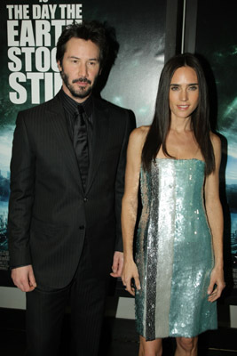 Jennifer Connelly and Keanu Reeves at event of The Day the Earth Stood Still (2008)