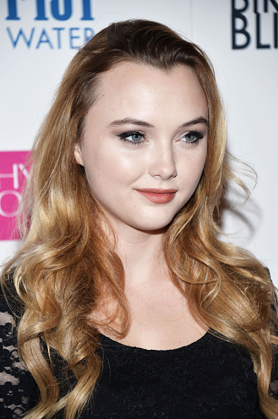 Victory Van Tuyl at Event of White Bird in a Blizzard (2014).