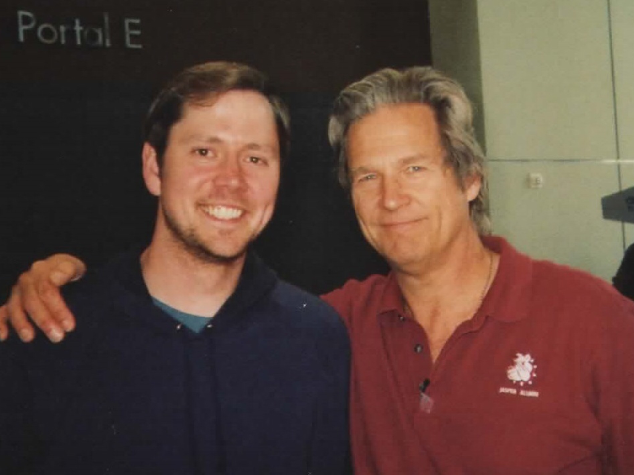 Clay Chamberlin and Jeff Bridges on the set of 