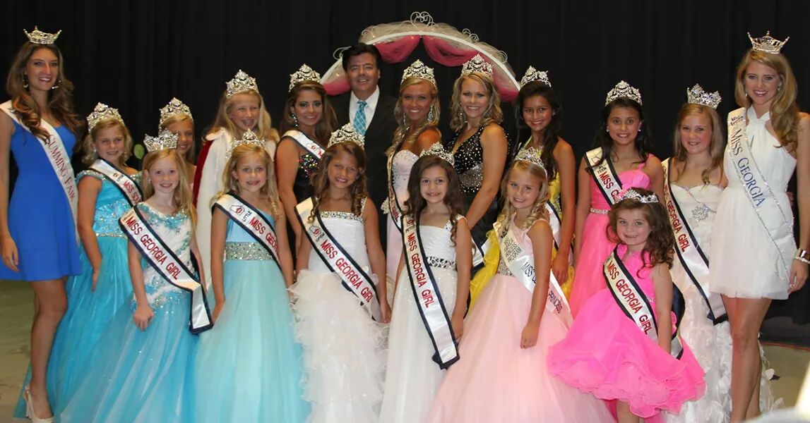 Miss Georgia Girl judge and winners of competition