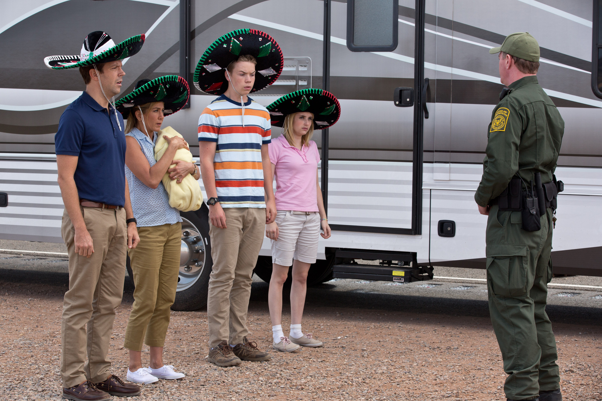 Still of Jennifer Aniston, Emma Roberts, Jason Sudeikis and Will Poulter in Labas, mes Mileriai (2013)