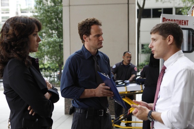 Still of Jennifer Beals, Jason Clarke and Matt Lauria in The Chicago Code (2011)