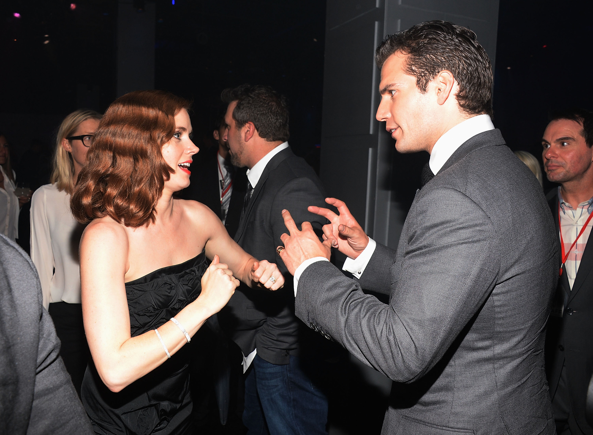 Amy Adams and Henry Cavill at event of Zmogus is plieno (2013)