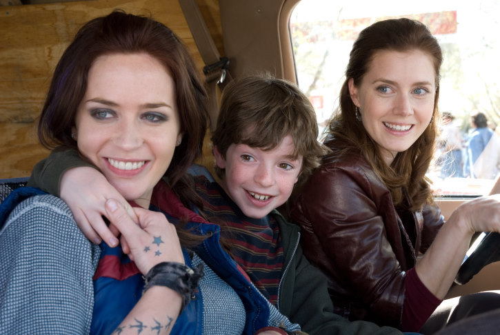 Still of Amy Adams, Emily Blunt and Jason Spevack in Sunshine Cleaning (2008)