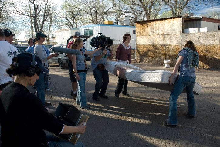 Still of Amy Adams and Emily Blunt in Sunshine Cleaning (2008)