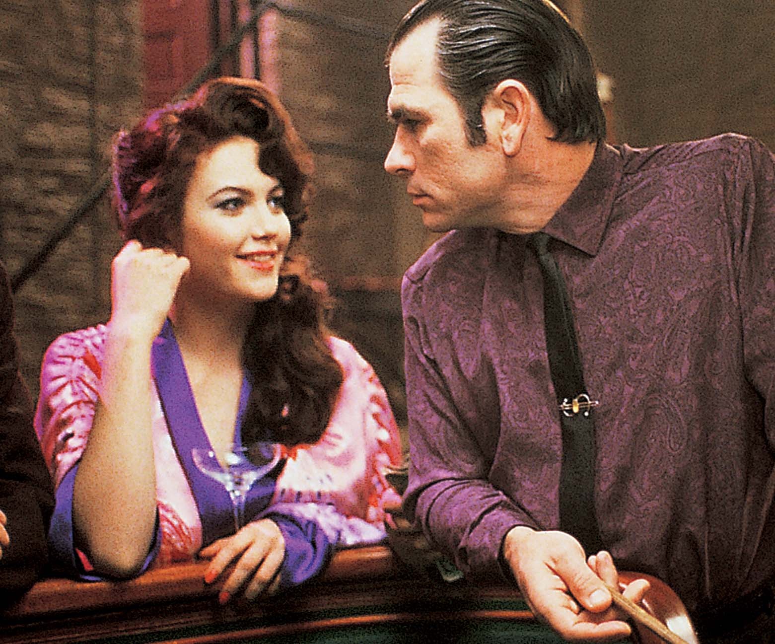 Still of Tommy Lee Jones and Diane Lane in The Big Town (1987)