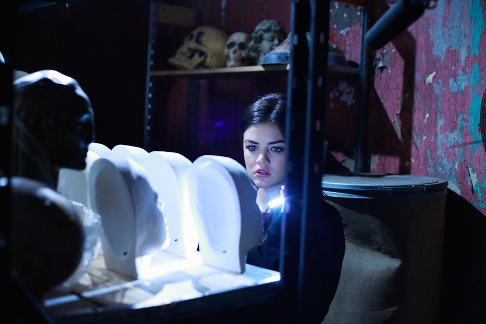 Still of Lucy Hale in Jaunosios melages (2010)