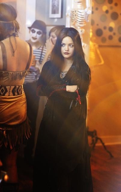 Still of Lucy Hale in Jaunosios melages (2010)